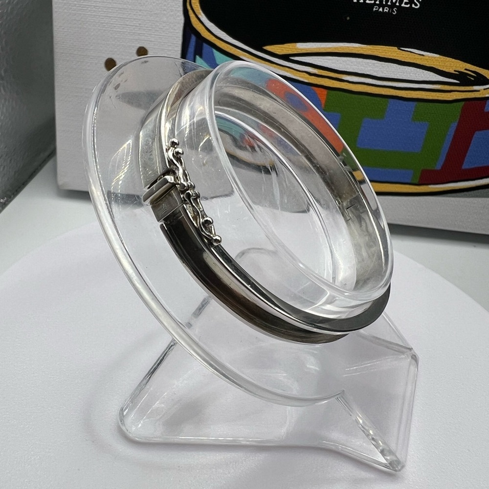 Elise Paige Skinny Charm Bangle - Silver - Size Large